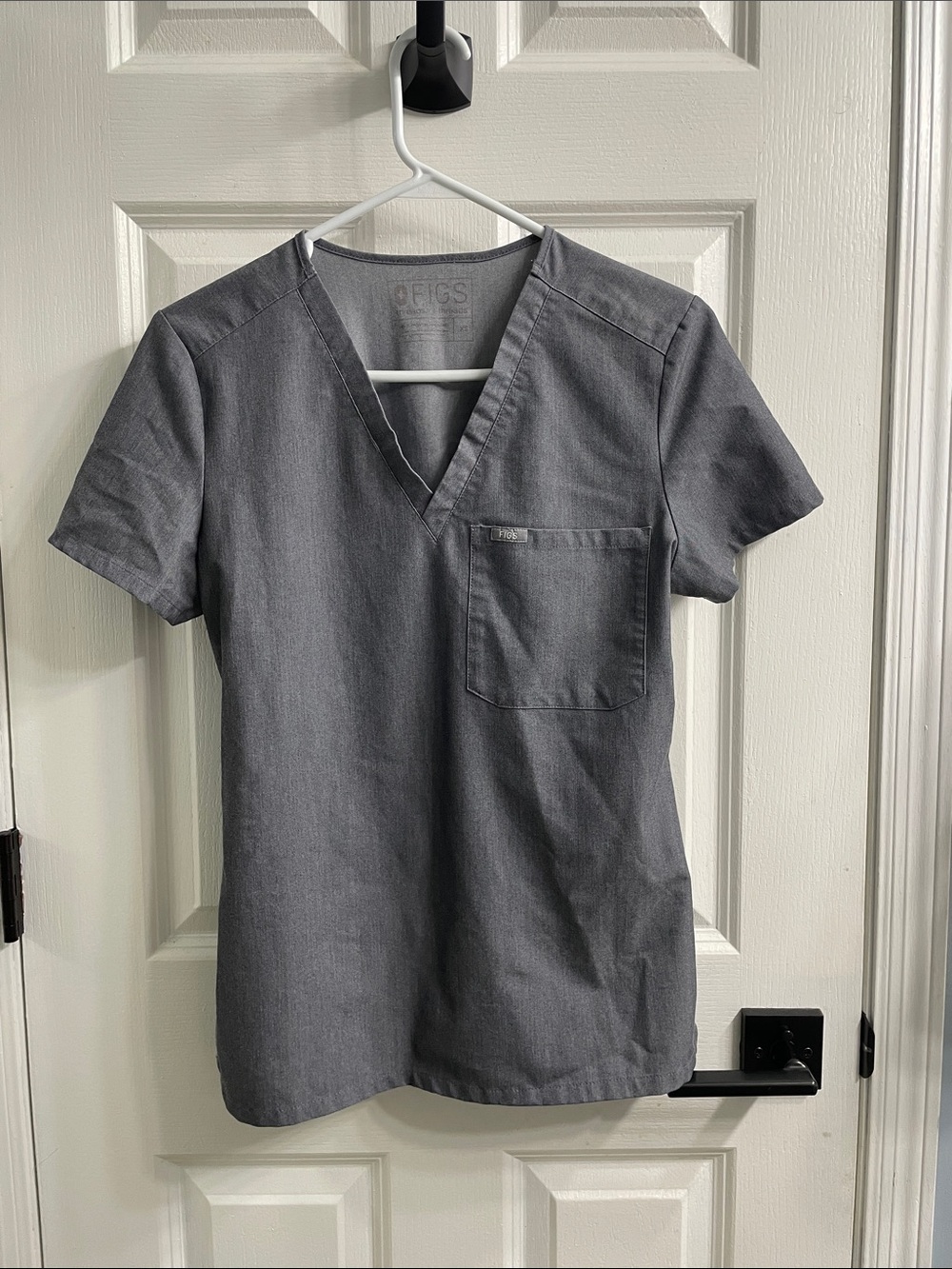 Figs V-Neck Scrub Top